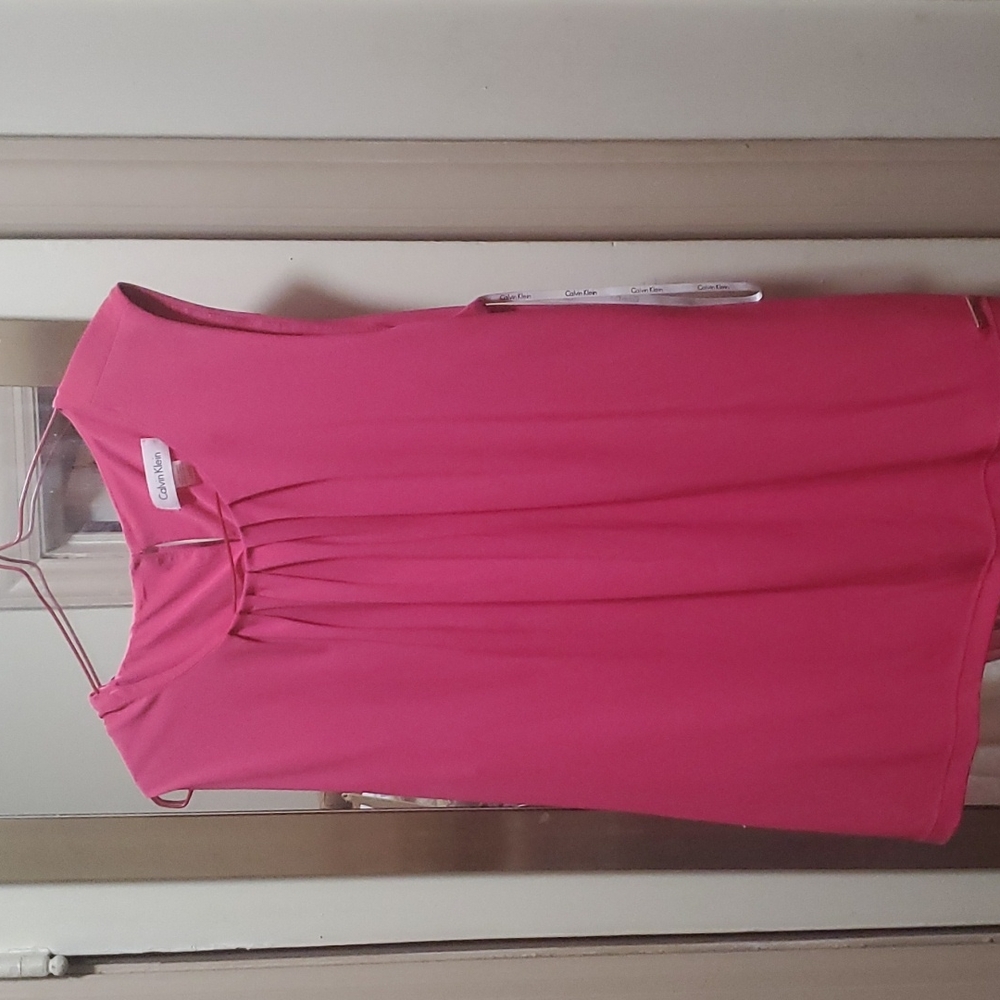 Calvin Klein hot pink sleeveless top. Size Large